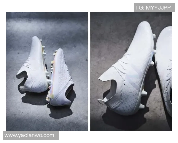 足球鞋革新设计助力球员提升表现打造舒适与速度并存的运动装备